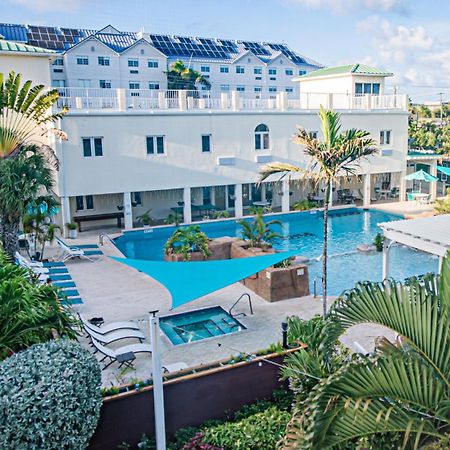 Seven Mile Beach Resort George Town Exterior foto