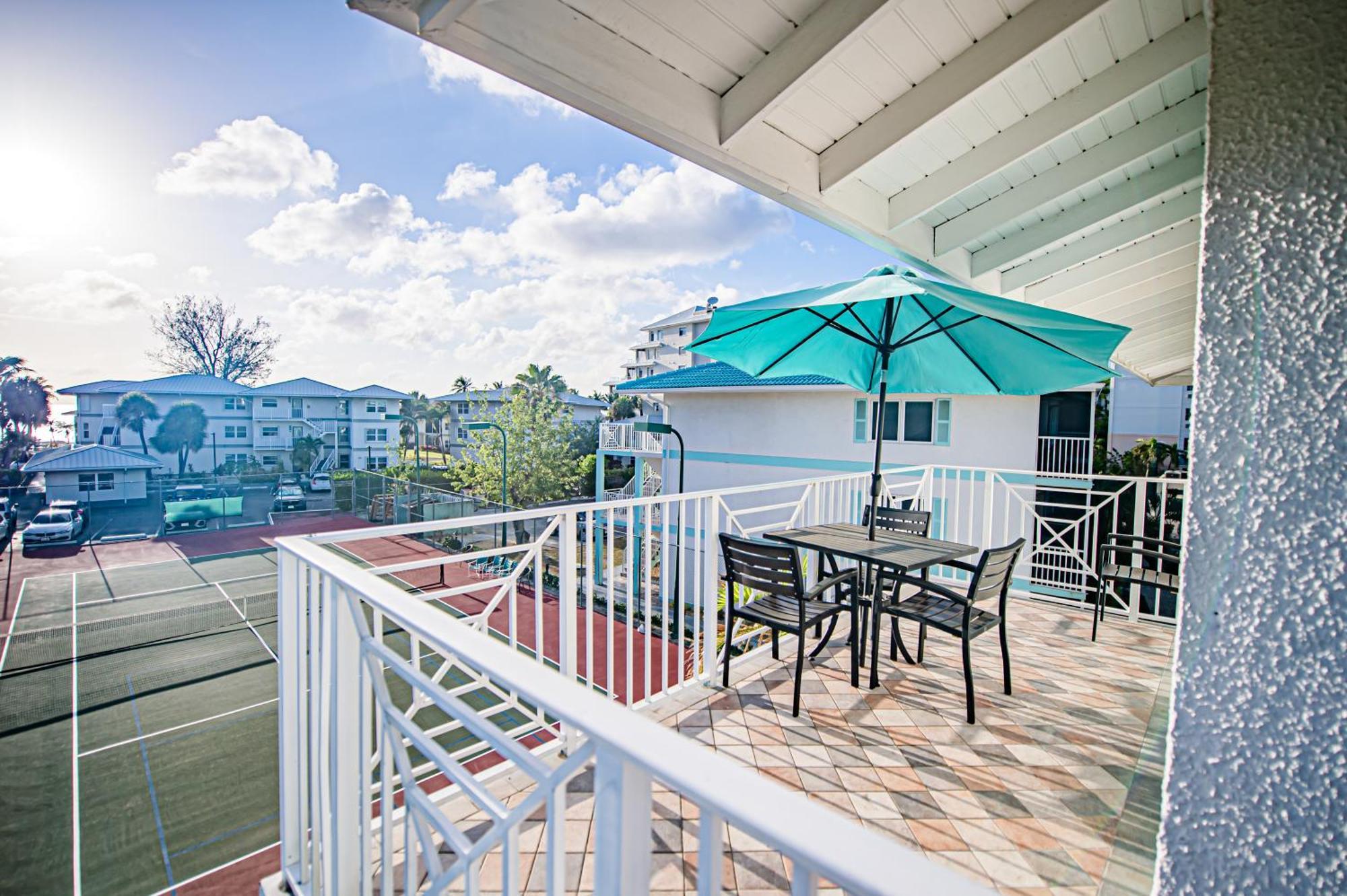 Seven Mile Beach Resort George Town Exterior foto