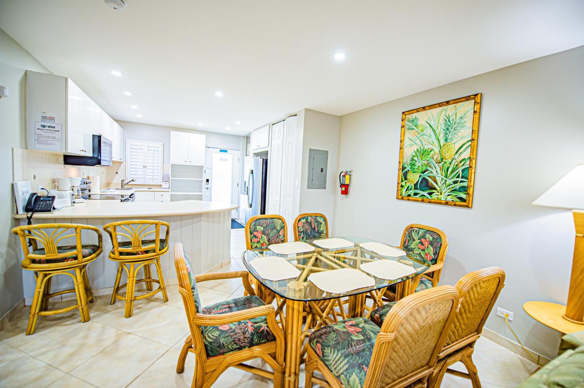 Seven Mile Beach Resort George Town Exterior foto