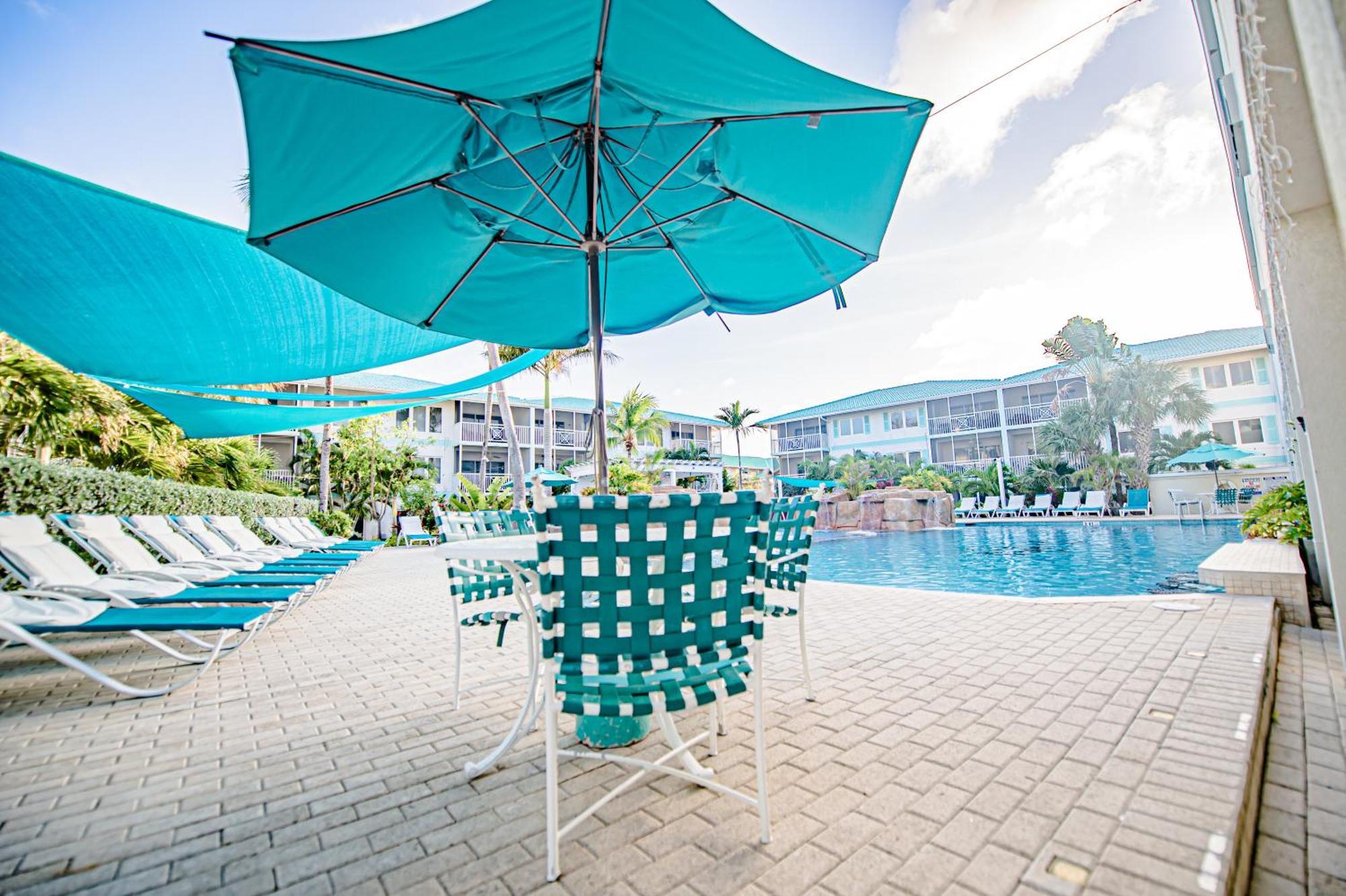 Seven Mile Beach Resort George Town Exterior foto