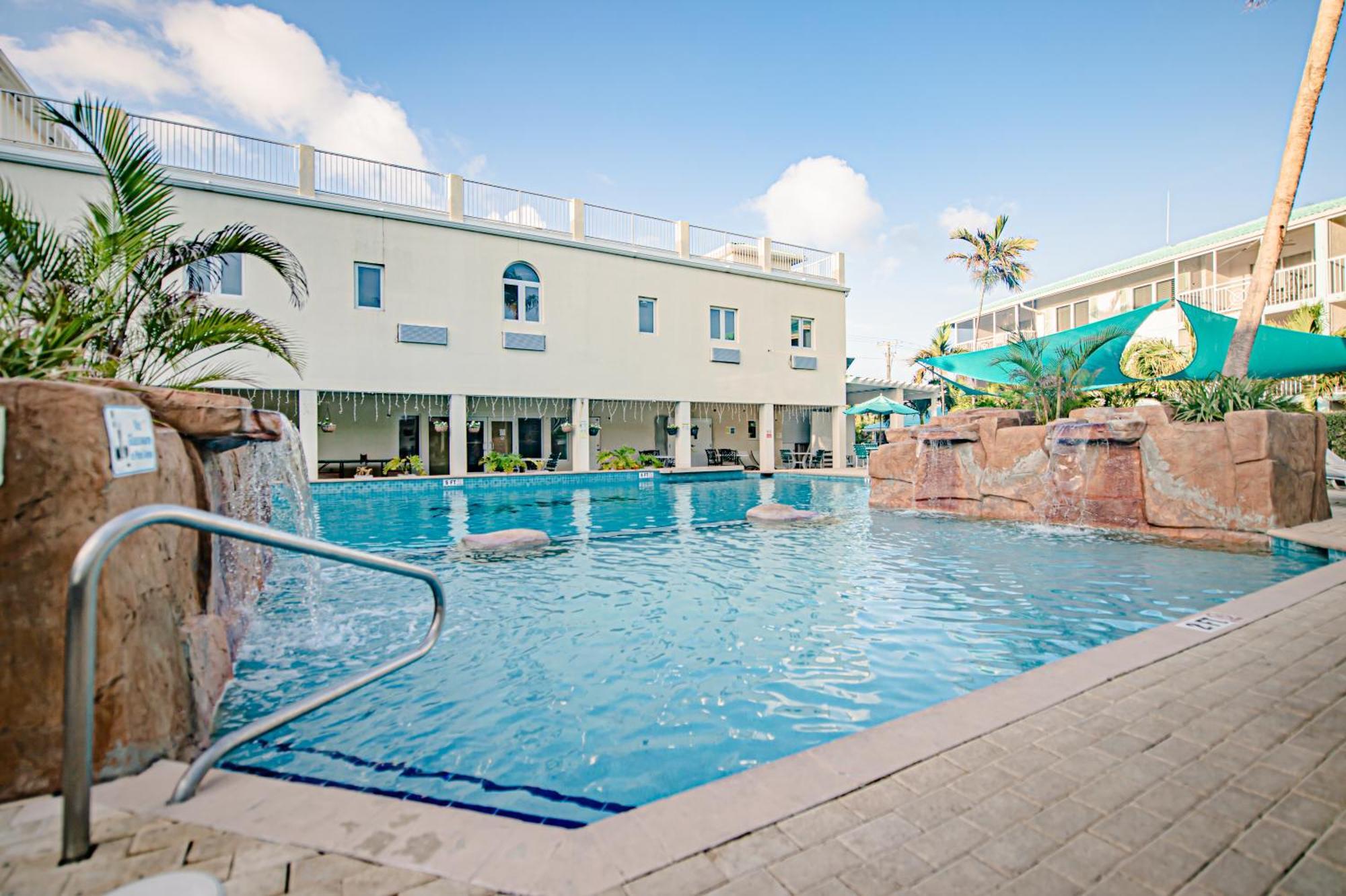 Seven Mile Beach Resort George Town Exterior foto
