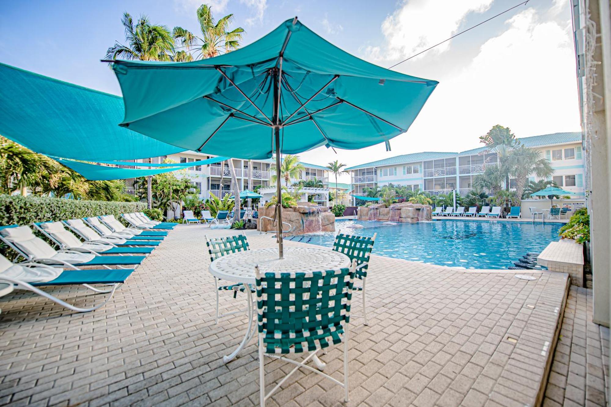 Seven Mile Beach Resort George Town Exterior foto